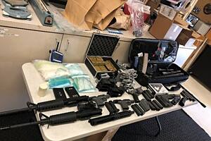 Armamento de grueso calibre y drogas, parte de lo encontrado en los allanamientos