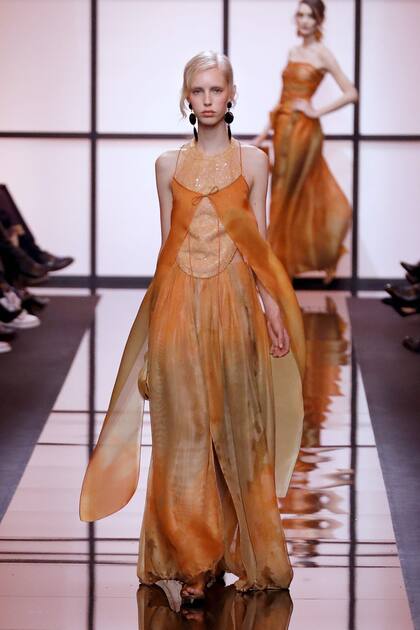 Armani Privé, alta costura primavera verano 2017