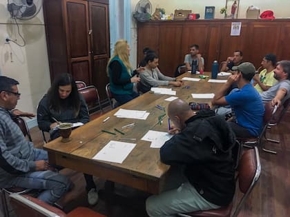 Armar la historia laboral, una de las tareas que implica asistir a los talleres