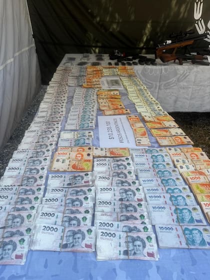 Armas halladas enterradas en Rosario, atribuidas a la Banda de los Menores