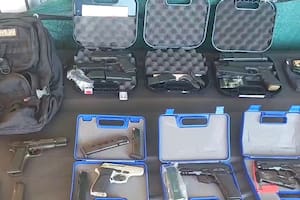 Allanamientos en todo el país contra una organización que inunda de pistolas y fusiles el mercado negro