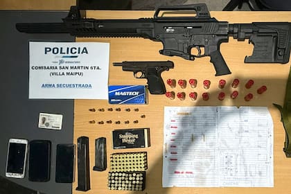 Armas usadas por menores que son empleados como sicarios por narcos