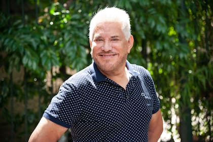 "Me meto mucho en la dirección, no sé cómo Valeria Ambrosio no me manda al diablo", se ríe explicando lo que significa ser un actor que dirige en una puesta