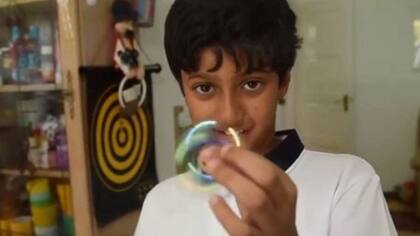 Arnav Sharma: el niño de 11 años que superó a Einstein y Hawking