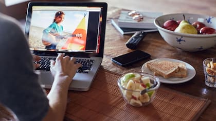 Arnet presentó un plan que integra banda ancha, llamadas ilimitadas sin costo a líneas fijas de cualquier operador y a móviles de Personal desde 390 pesos por mes