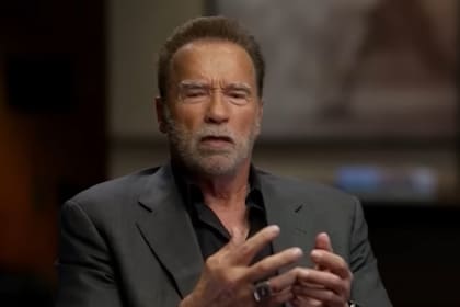 Arnold Schwarzenegger habló sobre su padre (Captura video CNN)