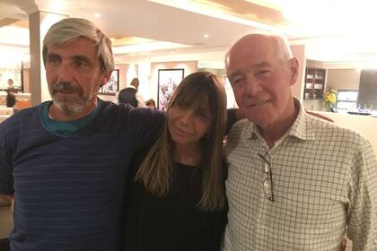 Aro, Cociffi y Cardozo, en Londres