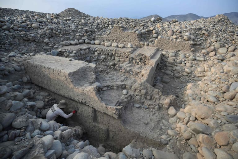 Descubrieron un templo de 4000 años y encontraron un objeto que los sorprendió - LA NACION