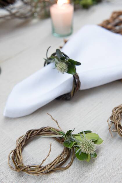 Arreglo de buxus y eringium.