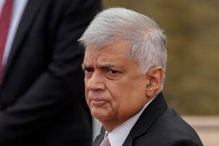 Arrestan a expresidente de Sri Lanka Wickremesinghe por presunto uso indebido de fondos estatales