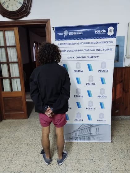 Arrestaron a un hombre en Coronel Suárez que le pegó a una mujer dentro de un cajero automático para robarle el dinero