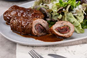 Arrolladitos de carne rellenos