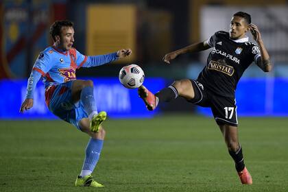 Arsenal lo ganaba, pero cayó sobre el final y se quedó afuera de la Copa