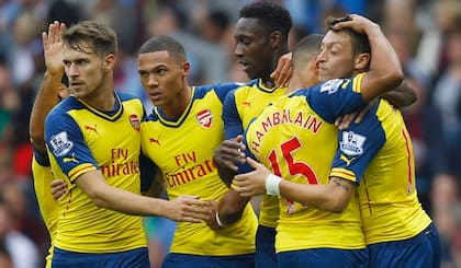 Arsenal sorprendió al Aston Villa