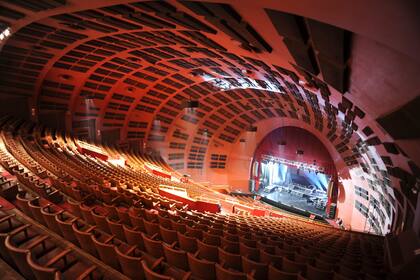 El Teatro Gran Rex es de las piezas del Art Decó local más representativas y mejor conservadas