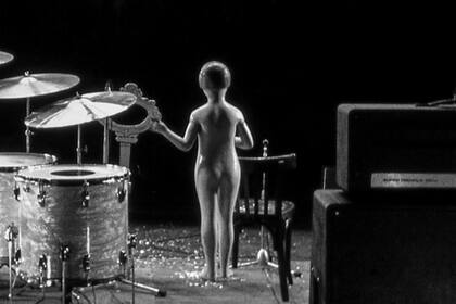 Arte de tapa del disco de grabaciones inéditas de Invisible