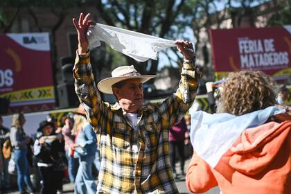 Artesanías, comidas típicas y folklore en un paseo imperdible
