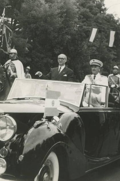 Arturo Frondizi visitó a Francisco Franco en septiembre de 1960