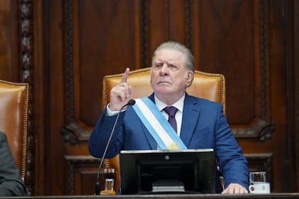 Arturo Puig como el Presidente, la gran incorporación a la trama de El encargado en su cuarta temporada