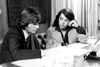 Arturo Puig y Alicia Bruzzo en una escena del film de 1981 La conquista del paraíso, de Eliseo Subiela