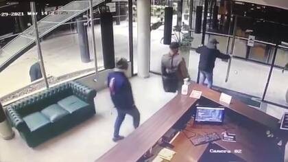 Asalto comando en una empresa de Ituzaingó