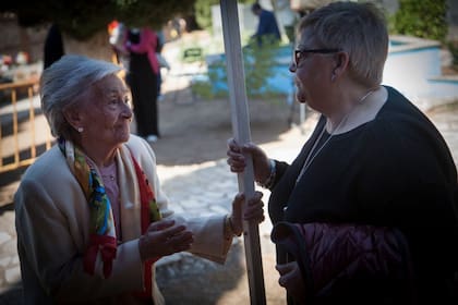 Ascensión Mendieta, en la apertura de la fosa común de Guadalajara