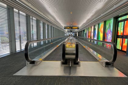 Ascensores y escaleras avanzan en un ambicioso proceso de modernización