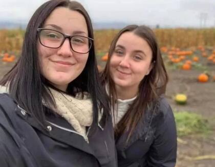 Ashley envió varios mensajes a sus amigos de la Iglesia Mormona en la localidad. Dijo que era una emergencia y que necesitaba ayuda