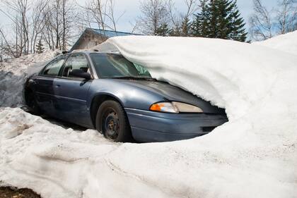 Así amaneció un auto en Valdez, Alaska.