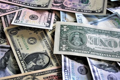 Así cotiza la divisa estadounidense frente al peso mexicano, hoy 15 de diciembre de 2025