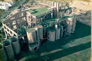 La fábrica abandonada que un famoso arquitecto convirtió en su fabulosa casa y estudio