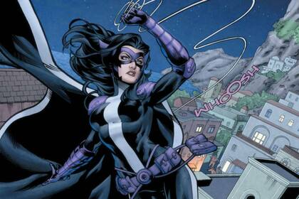 Así es Cazadora en los cómics