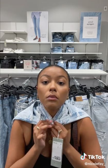 Así es como se deben medir los jeans alrededor del cuello