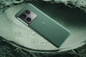 Así es el nuevo OnePlus 10 Pro, con triple cámara trasera y lentes diseñados en colaboración con Hasselblad