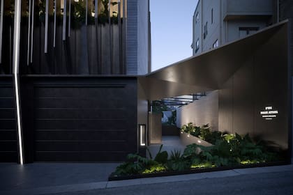 Así es la fachada de la primera casa de lujo de Aston Martin en Japón