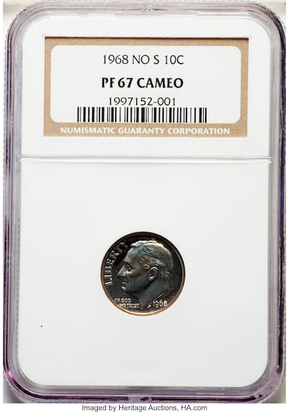 Así es la moneda de color azul que llegó a valer 18.000 dólares en una subasta