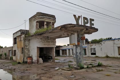 Así estaba la estación de servicio antes de la restauración