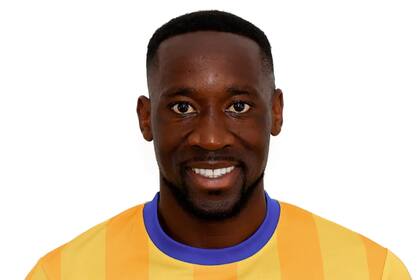 Así figura en la página oficial del club, inscripto como el número 7 del equipo