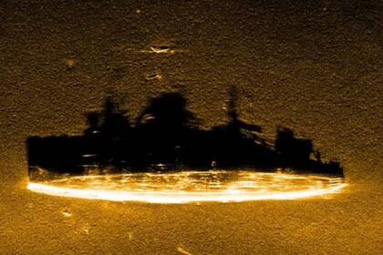 Así fue captado el destructor en el fondo del océano