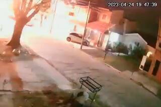 Así fue la explosión de la casa en Santos Lugares