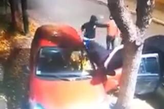 Su madre le regaló el auto cuando cumplió 18 años y se lo robaron a los pocos días