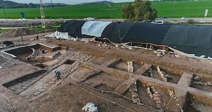 Así luce el campo de la Sexta Legión Acorazada en el campo de Armagedón