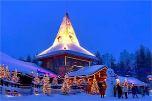 Así luce la aldea navideña en el Polo Norte donde vive Papá Noel