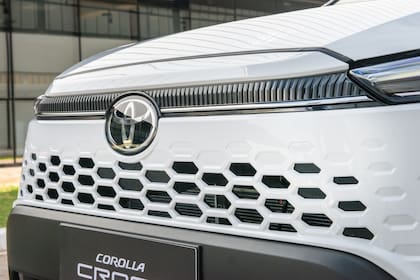 Así luce la parrilla que incorporó en 2024 el Corolla Cross