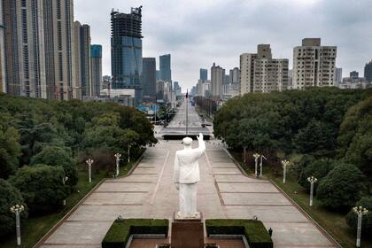 Así lucía el 7 de febrero de 2020 Wuhan, la capital de la provincia de Hubei, donde el coronavirus comenzó en diciembre de 2019, aunque son varias las fuentes que mencionan que había casos con anterioridad