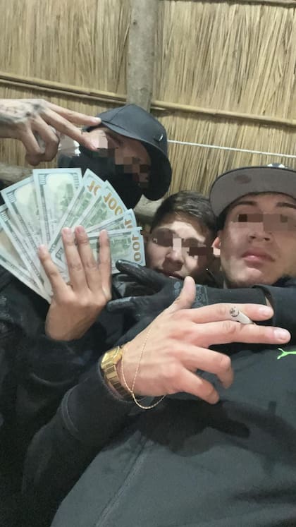 Así mostraban el dinero robado