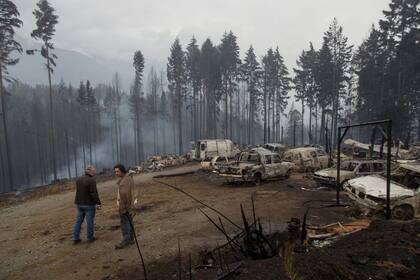 Tristeza, desconsuelo e impotencia entre quienes lo perdieron todo tras el paso del fuego