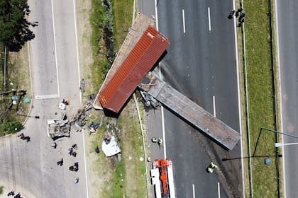 Así quedaron los camiones tras el impactante accidente en la ruta 9 a la altura del km 71