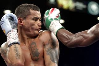 Así quedaron Marcos Chino Maidana y Floyd Mayweather luego de repartirse 294 gol