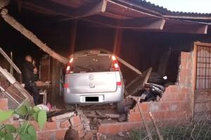 Un conductor alcoholizado se incrustó en una casa en Moreno y mató a dos hermanos de 7 y 13 años